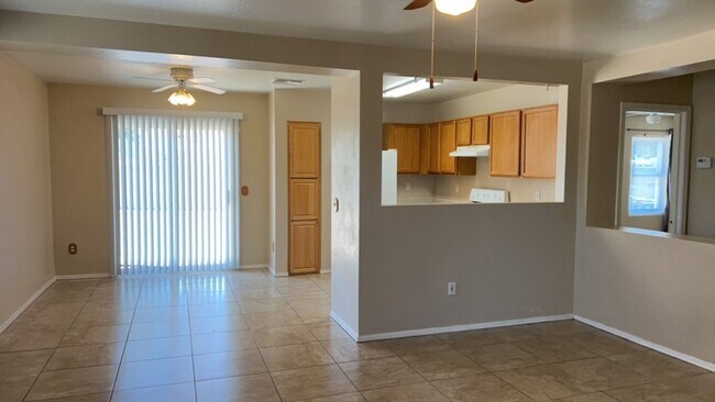 Foto del edificio - 2 bed 2 bath in El Mirage!!