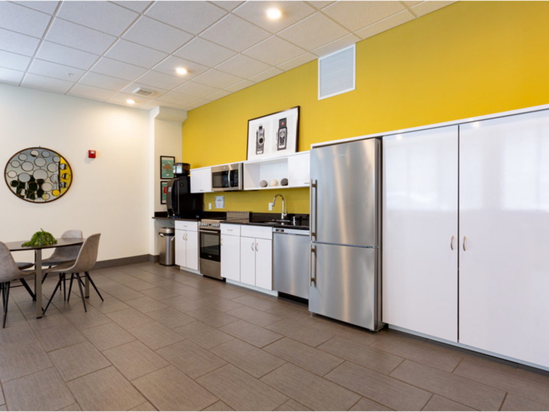 Trio - Alquileres en Milwaukee, WI | Apartamentos.com