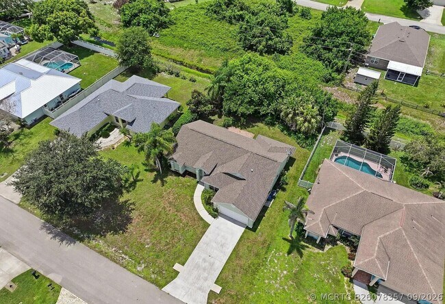 Building Photo - 107 Keystone Dr