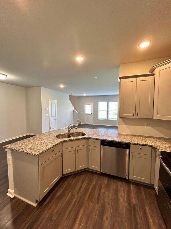 Foto del edificio - 2438 Salem Creek Ct
