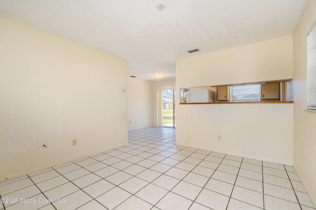 Foto del edificio - 557 Cox St