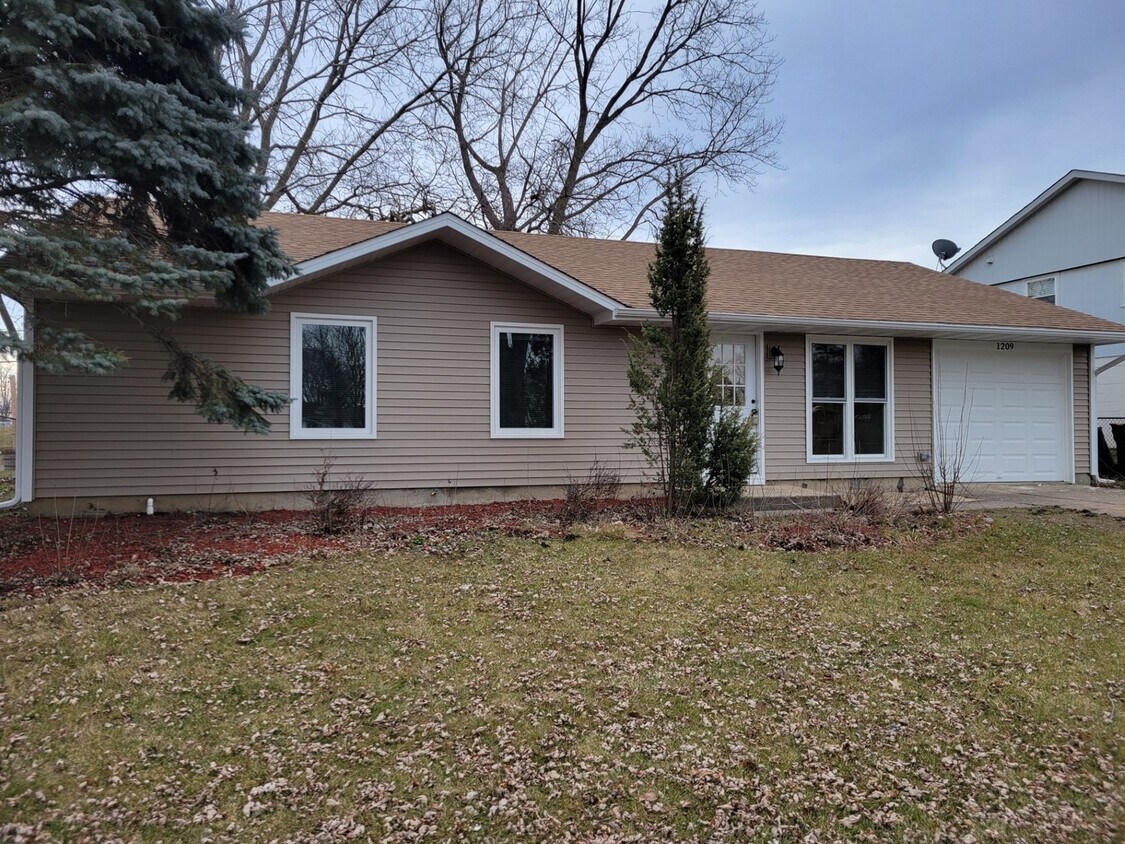 Foto principal - 1209 Alexander Ave