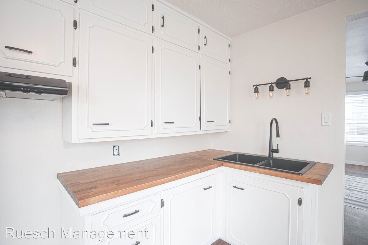 Foto del edificio - 2 br, 1 bath House - 926 Eastman Ave