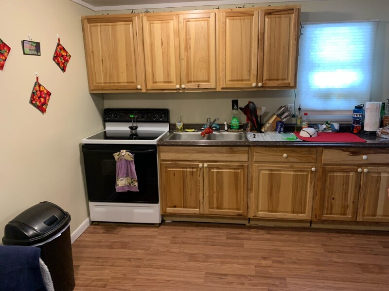 77 Railroad St Unit 2, Johnson, VT 05656 Room for Rent in Johnson, VT