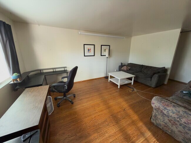 Building Photo - 194 Lu Anne Dr