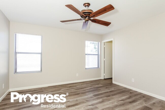 Foto del edificio - 11834 W Corrine Dr