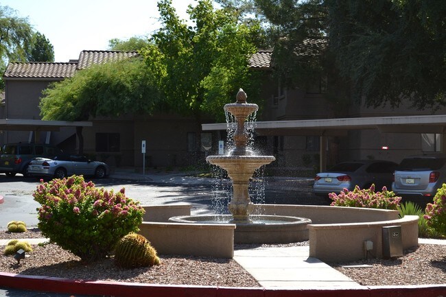 Foto del edificio - 15050 N Thompson Peak Pkwy