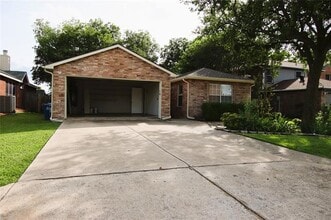 Building Photo - 147 Southlake Dr