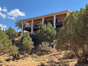 Building Photo - 2001 S Baker Dm Rd