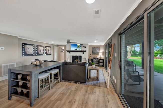 Foto del edificio - 524 Canvasback Rd