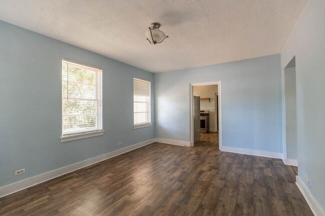 Foto del edificio - BILOXI - ADORABLE LITTLE COTTAGE - CLOSE TO KEESLER AND THE BEACH