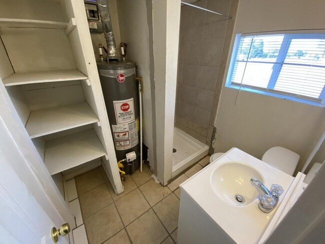 Foto del edificio - 1152 N 8th St