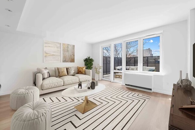 Foto del edificio - 160-14 Hillside Avenue