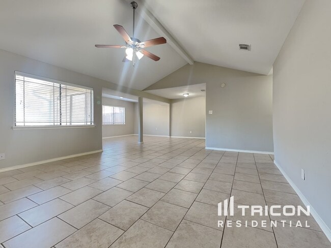 Building Photo - 5515 Fallengate Dr