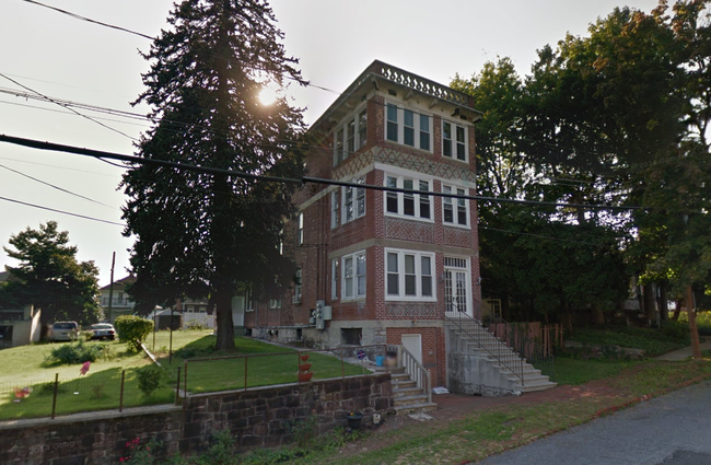 608 South 24th Street, Harrisburg, PA, 17104 - 2412 Green St