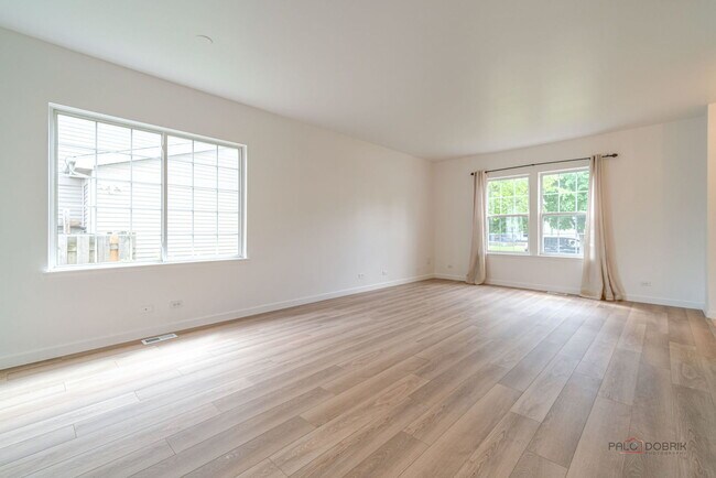 Foto del edificio - 178 W Hampton Dr