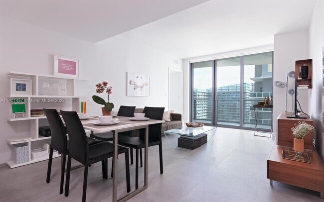 Building Photo - 1300 S Miami Ave