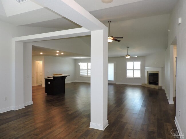 Building Photo - 5740 Burr St
