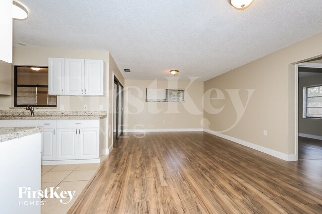 Foto del edificio - 1434 SW Broadview St