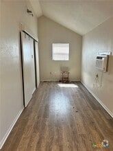 Building Photo - 140 Hollow Pass Ln