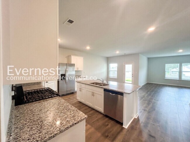 Building Photo - 8329 Gum Pond Dr