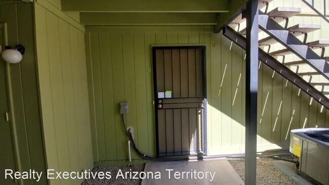 Building Photo - 1 br, 1 bath House - 1524 S Columbus Blvd ...