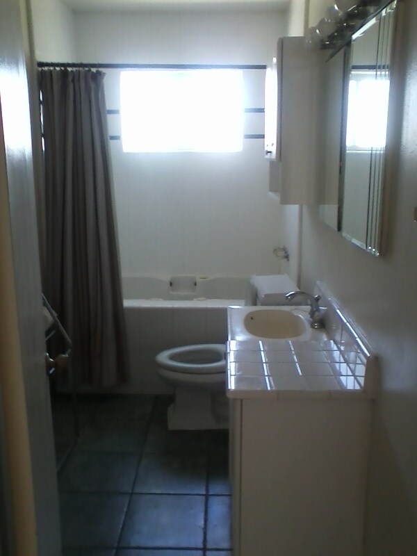 Foto del edificio - 3354 Fowler Ave
