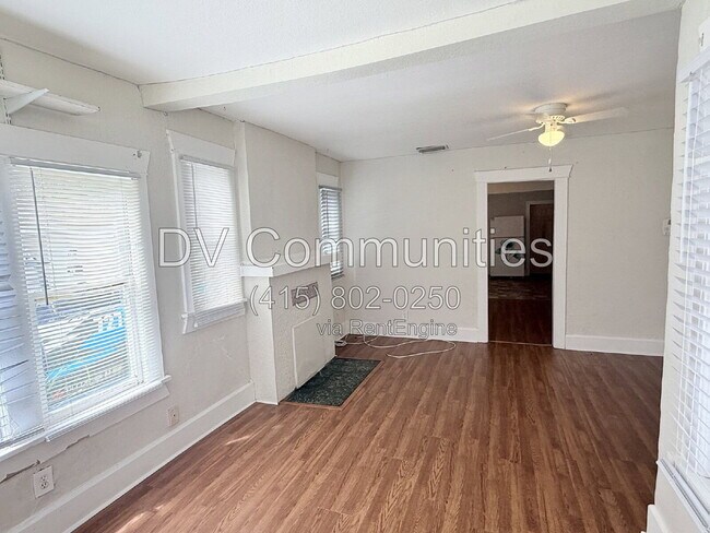 Building Photo - 2035 14th St S