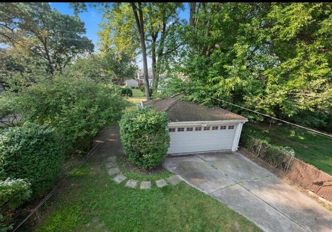 Building Photo - 18 Woodward Heights Blvd