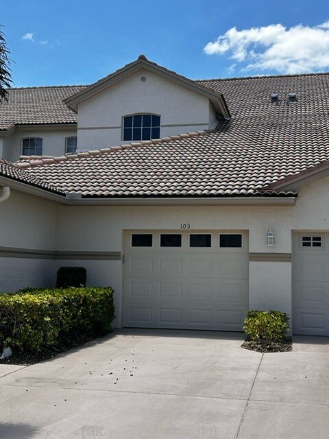 Building Photo - 9241 Bayberry Bend