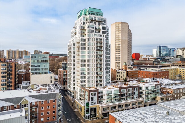 Building Photo - The Alexander