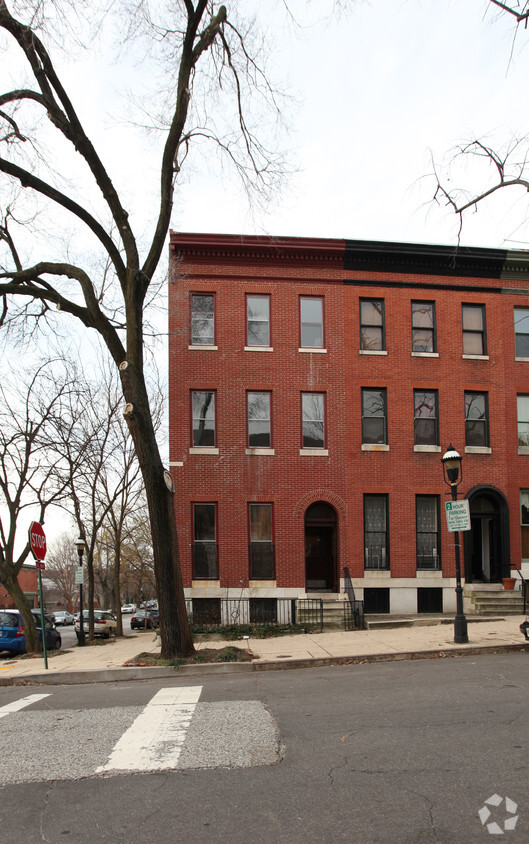 Building Photo - 1700 Bolton St