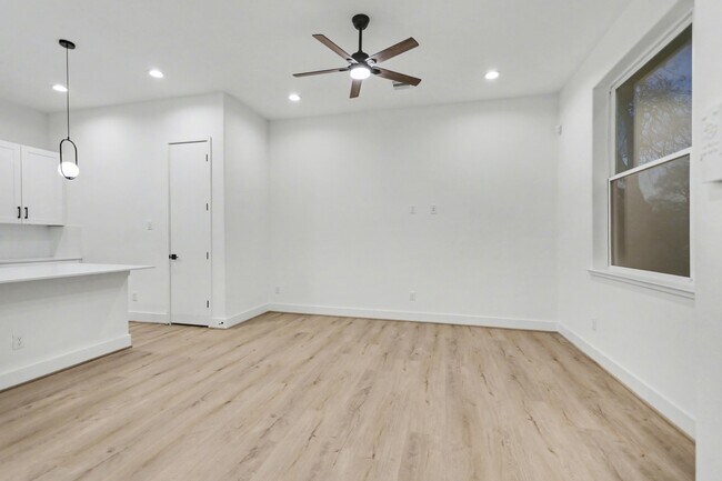 Foto del edificio - 203 Danna Ln