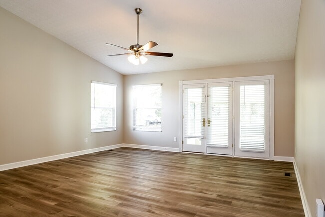 Building Photo - 4440 Habersack Ave