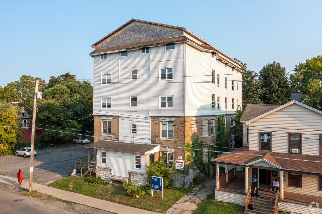 Multifamily Housing - Dixie 2000 Center