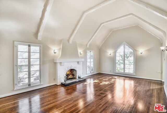 Building Photo - 302 S Mansfield Ave