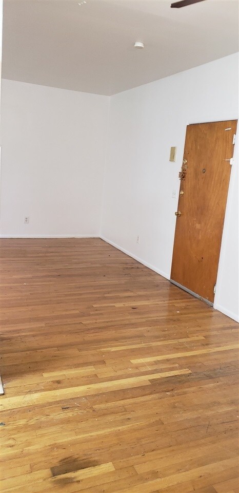 Foto del edificio - 711 18th St