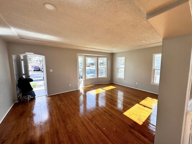 Building Photo - 4578 Logan Ave