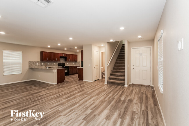 Foto del edificio - 1304 Hopespring Loop Ave