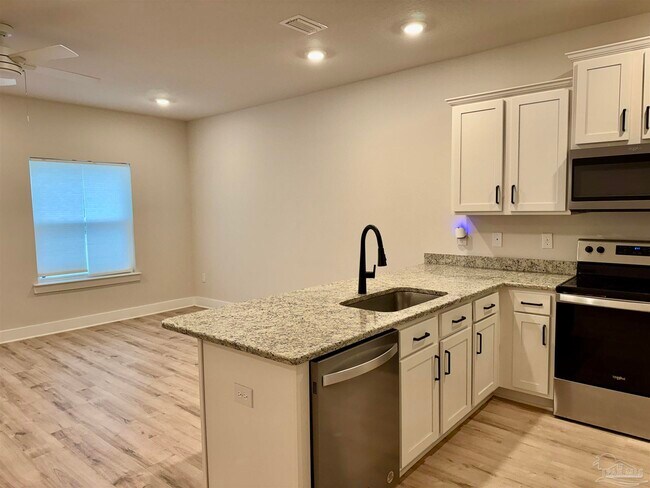 Building Photo - 1471 Iroquois Ct