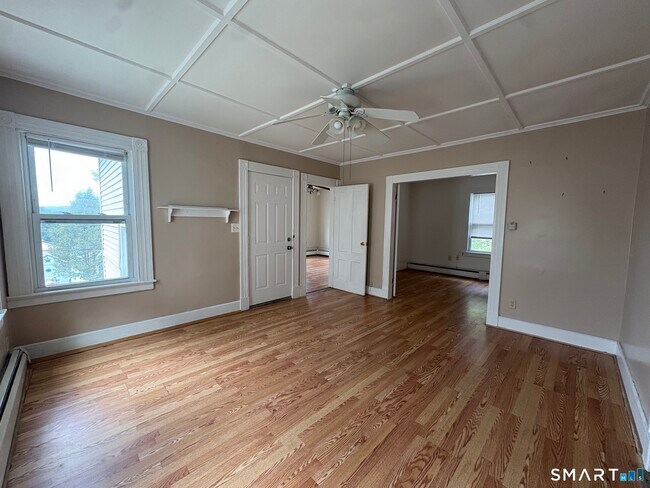 Building Photo - 128 S Whittlesey Ave