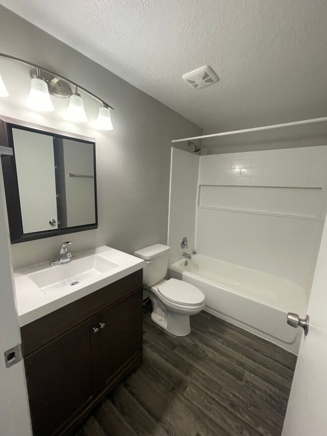Foto del edificio - The Hampton - 1 Bedroom 1 Bathroom with in...