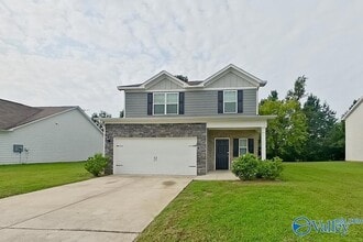 Building Photo - 1044 Pilgrim Ln