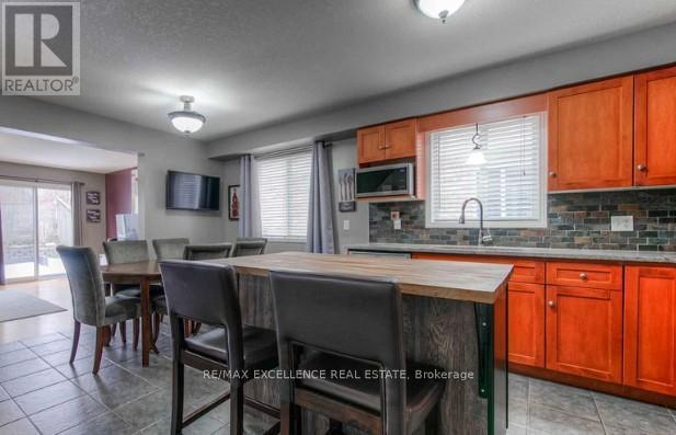 Building Photo - 35 Critcher Ave