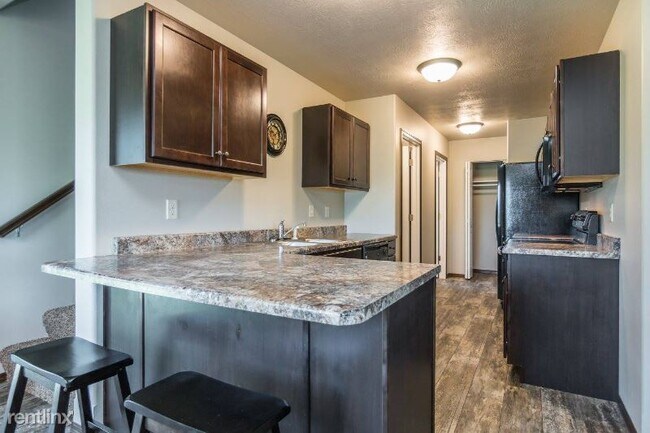 Foto del edificio - 284 Tiger Way Ct