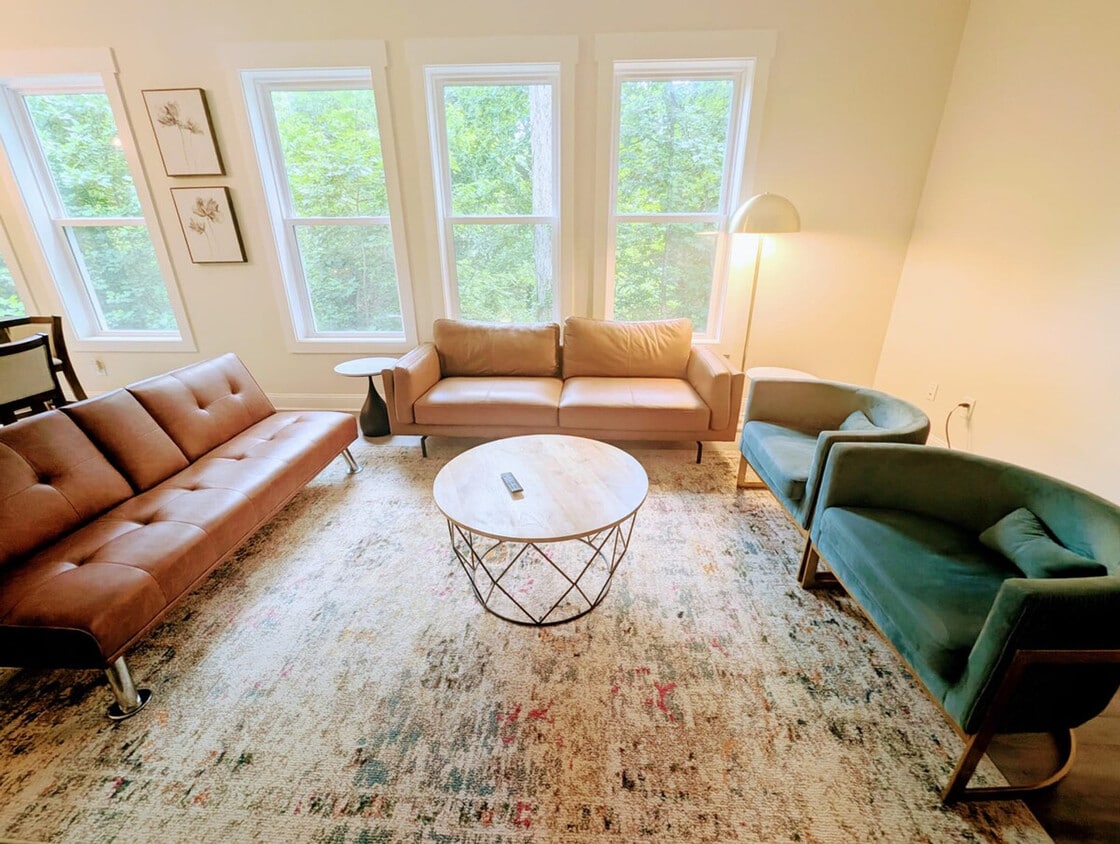 Primary Photo - 2707 Bridgegate Cove NE