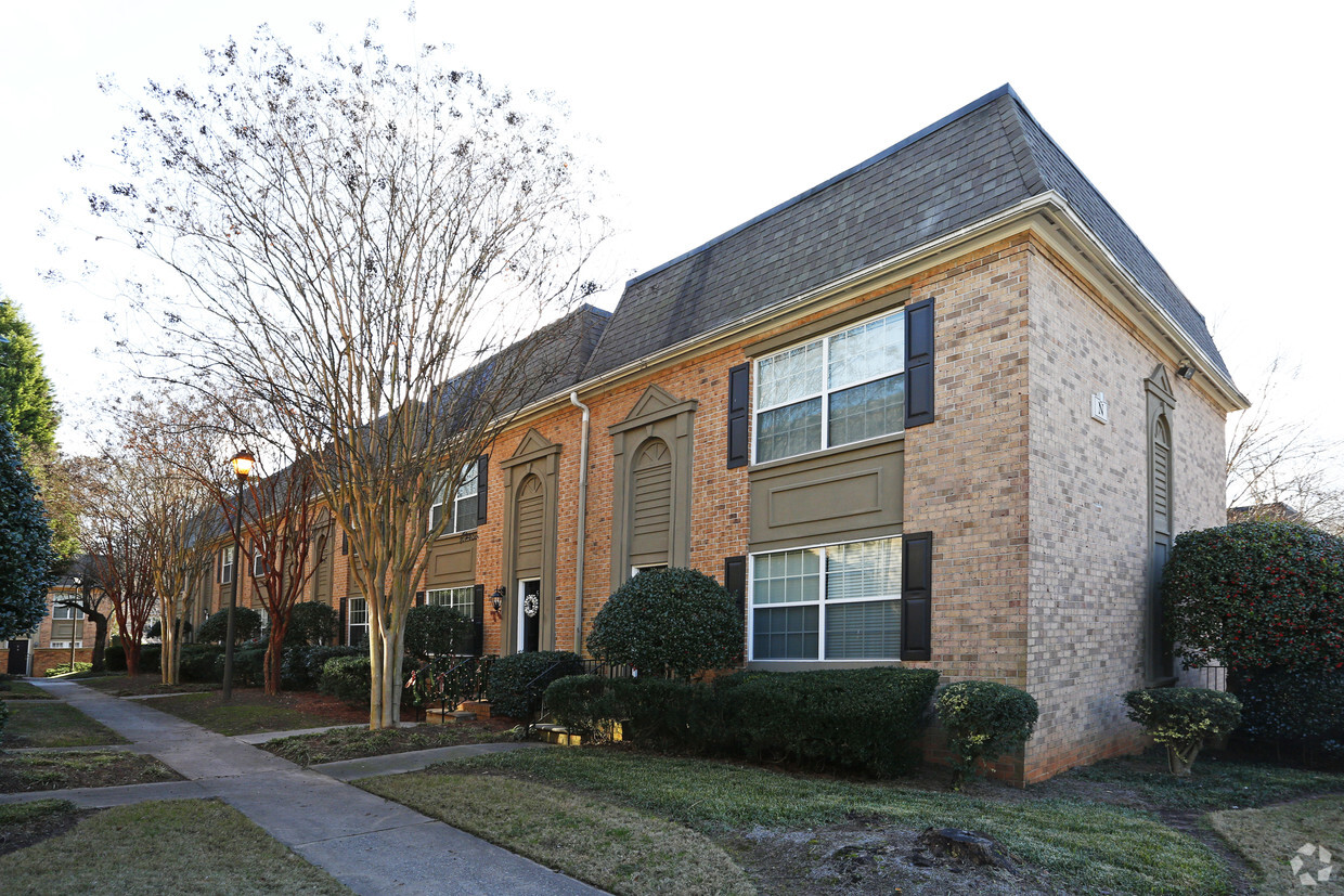 Primary Photo - Stone Manor Condominiums