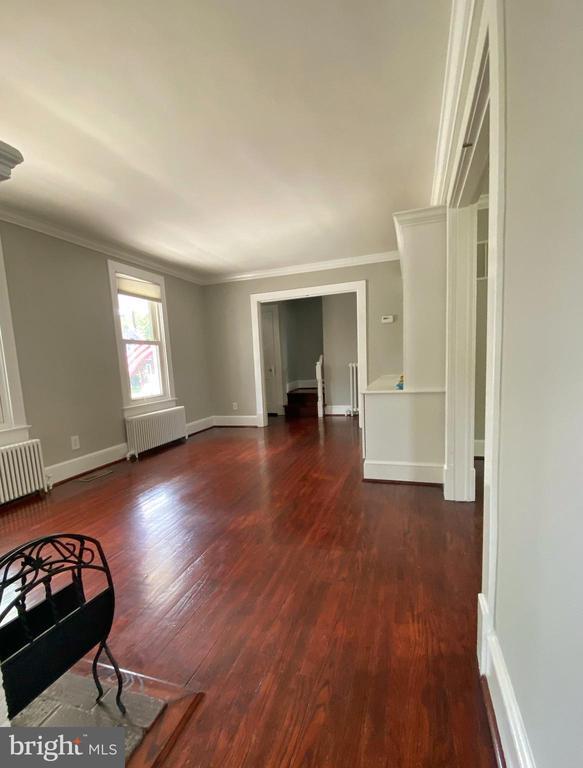 Foto del edificio - 432 E Luray Ave