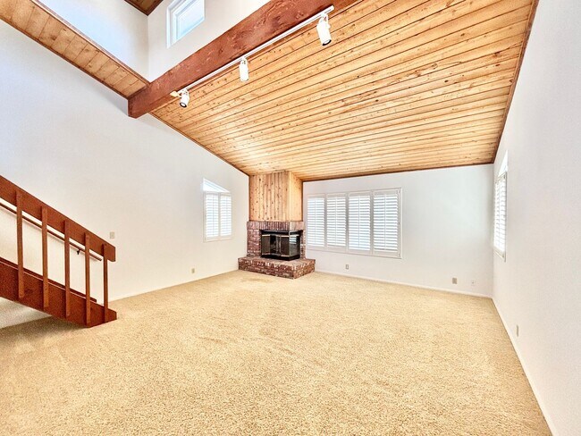 Foto del edificio - Silver Strand | 3 Bed 2 Bath | Rustic beac...