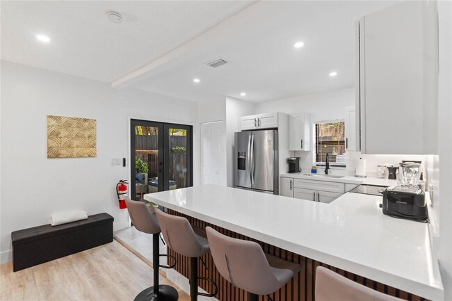 Photo - 719 NE 36th St House